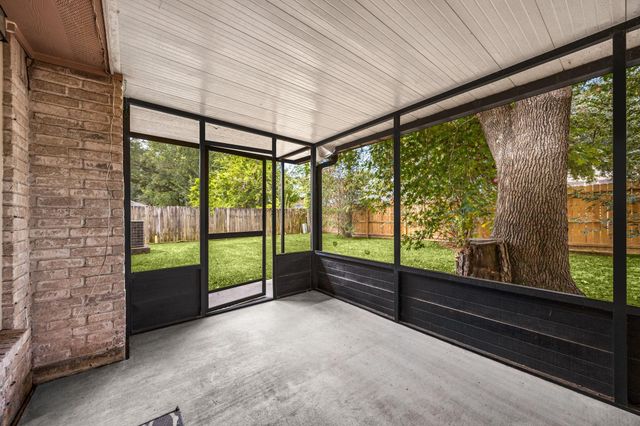 17411 Huntersglen Circle, Humble, TX 77396