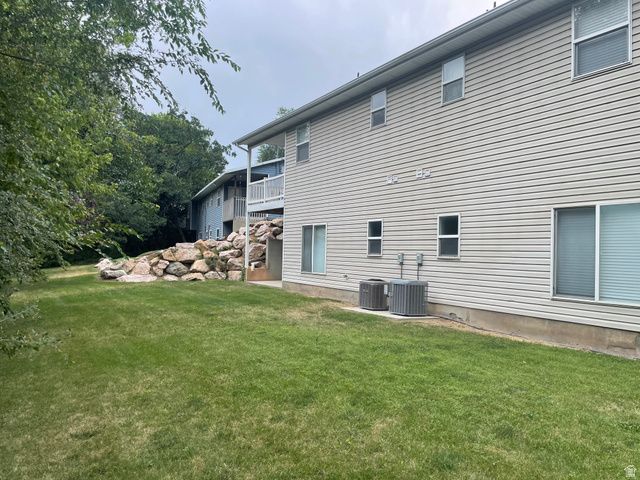 4055 S HILLCREST CIR, South Ogden, UT 84405