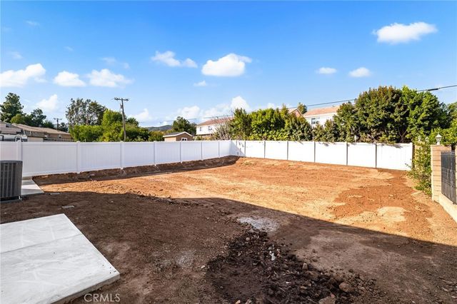 3260 Howe Street, Corona, CA 92881