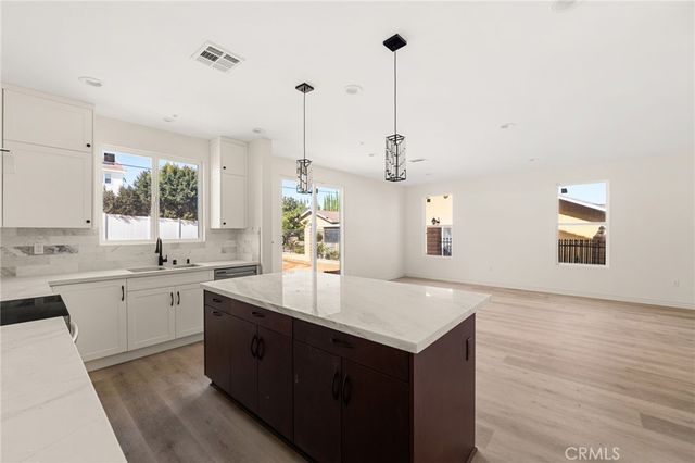 3260 Howe Street, Corona, CA 92881