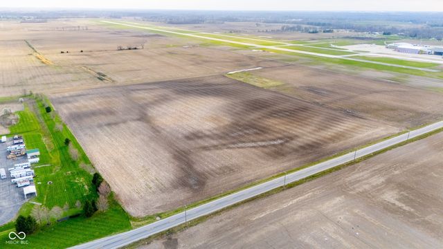 11901 E State Road 32, Zionsville, IN 46077