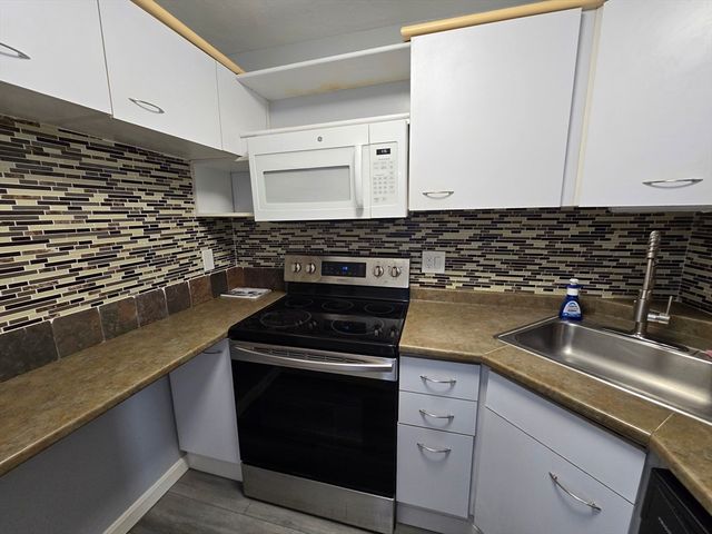 230 Willard St 502, Quincy, MA 02169