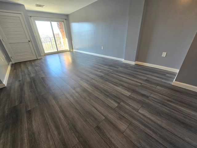 230 Willard St 502, Quincy, MA 02169