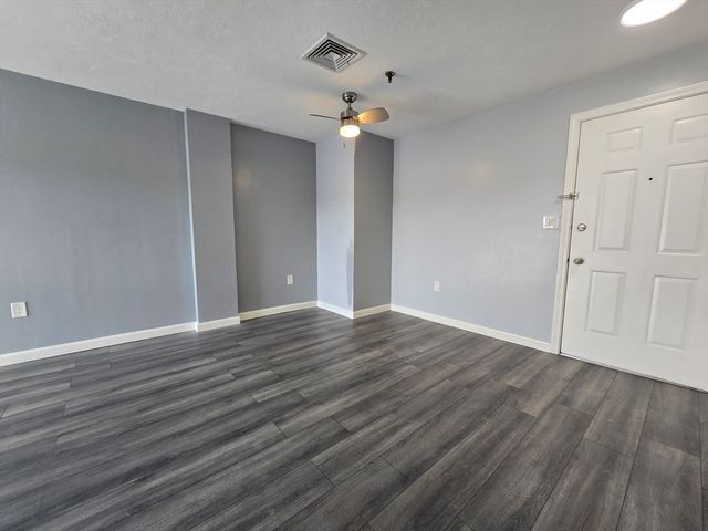 230 Willard St 502, Quincy, MA 02169