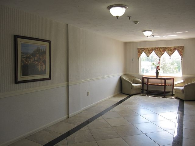 230 Willard St 502, Quincy, MA 02169