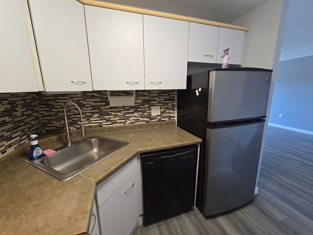 230 Willard St 502, Quincy, MA 02169