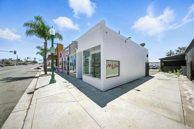 718 730 E 8th, National City, CA 91950