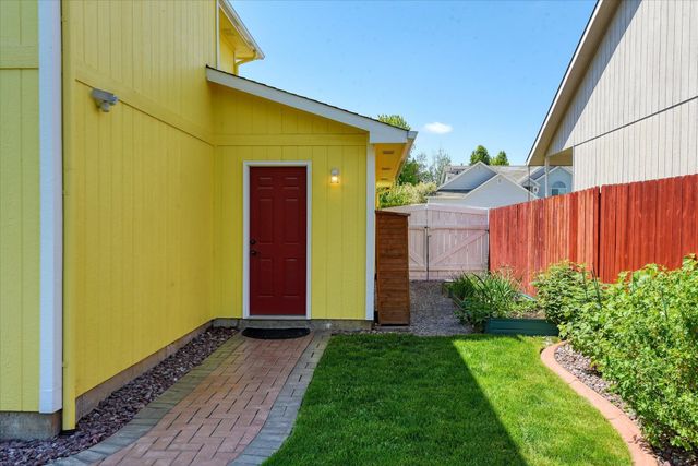 9012 N Ash St, Spokane, WA 99208