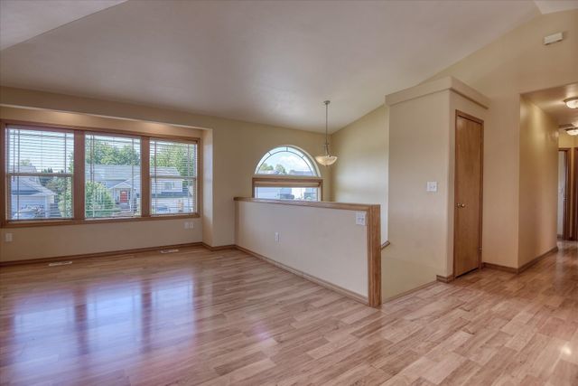 9012 N Ash St, Spokane, WA 99208