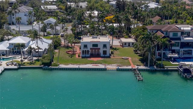 679 NORSOTA WAY, Sarasota, FL 34242