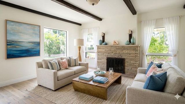 679 NORSOTA WAY, Sarasota, FL 34242