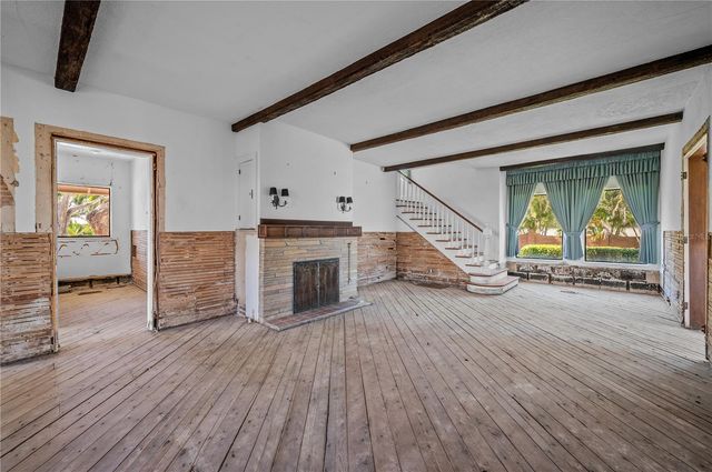 679 NORSOTA WAY, Sarasota, FL 34242