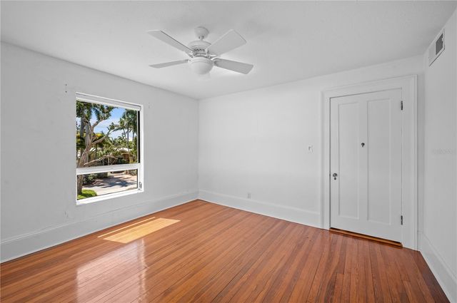 679 NORSOTA WAY, Sarasota, FL 34242