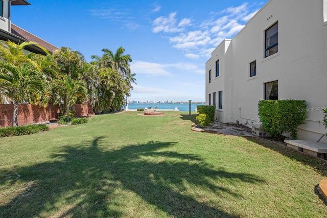 679 NORSOTA WAY, Sarasota, FL 34242