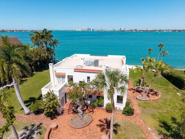 679 NORSOTA WAY, Sarasota, FL 34242