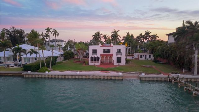 679 NORSOTA WAY, Sarasota, FL 34242