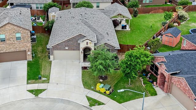 1100 Bowes Court, Fort Worth, TX 76247