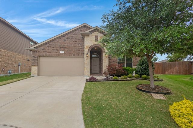 1100 Bowes Court, Fort Worth, TX 76247