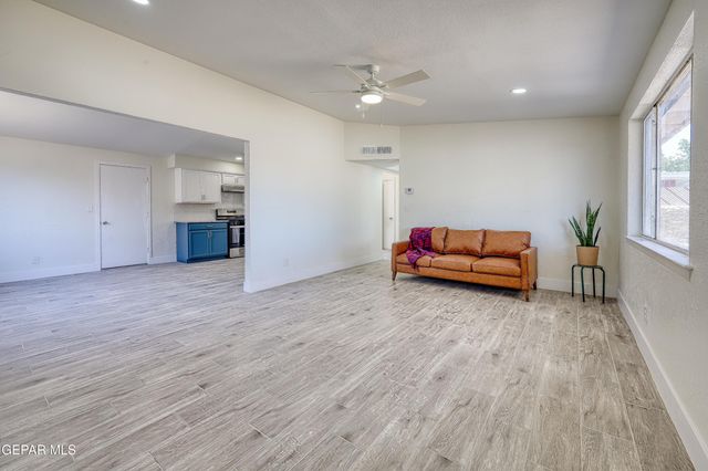 10436 ORPHEUS Drive, El Paso, TX 79924