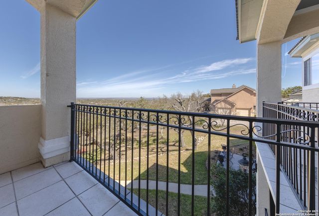 112 Los Colinas, Spring Branch, TX 78070