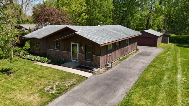 865 Riverside Drive, South Elgin, IL 60177
