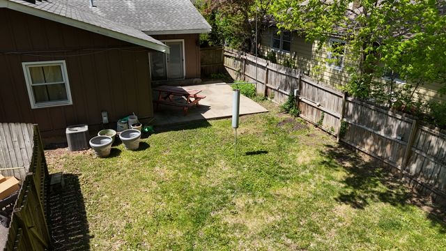 865 Riverside Drive, South Elgin, IL 60177