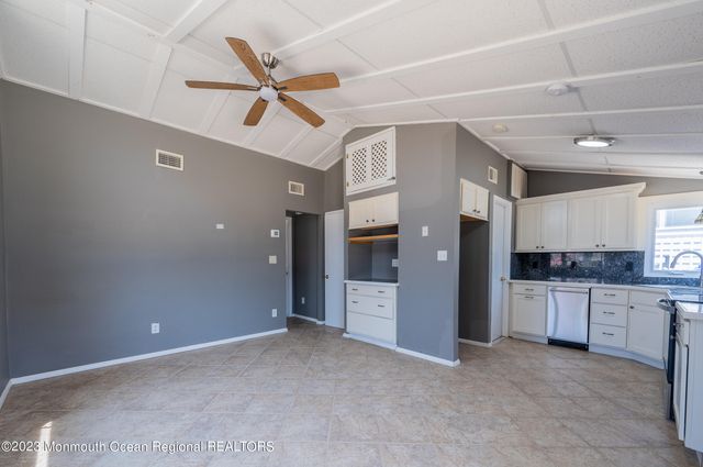 34 E Crane Way, Lavallette, NJ 08735