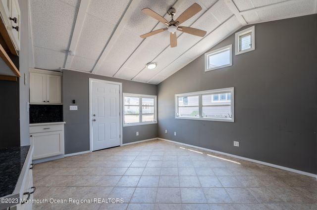 34 E Crane Way, Lavallette, NJ 08735