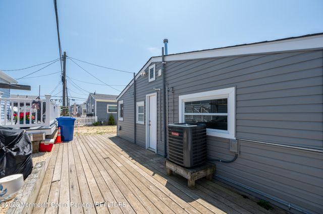 34 E Crane Way, Lavallette, NJ 08735