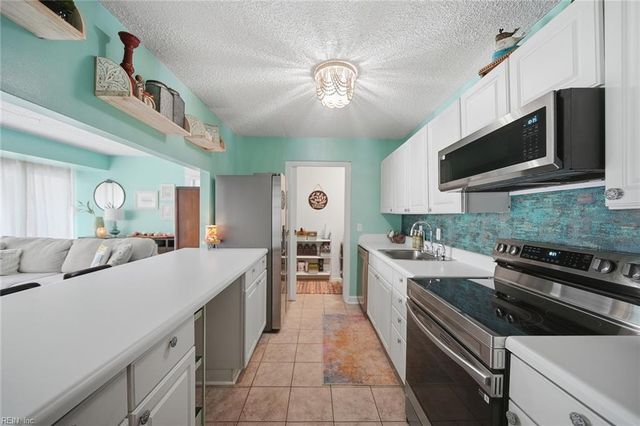 3558 Shore Dr Apt 109, Virginia Beach, VA 23455