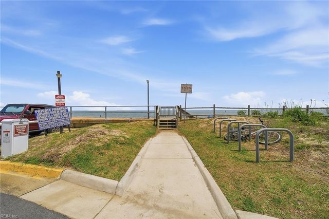 3558 Shore Dr Apt 109, Virginia Beach, VA 23455