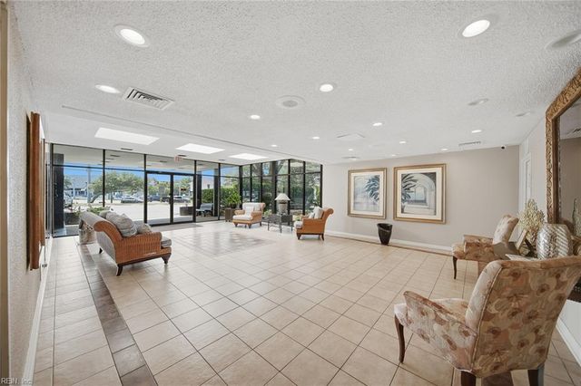 3558 Shore Dr Apt 109, Virginia Beach, VA 23455