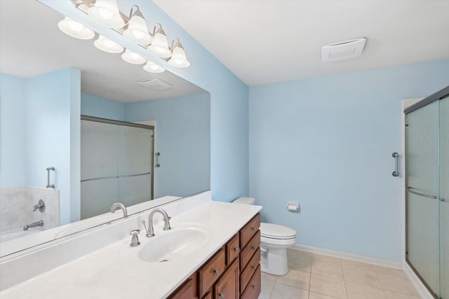 883 Hemingway Trail, Valparaiso, IN 46383