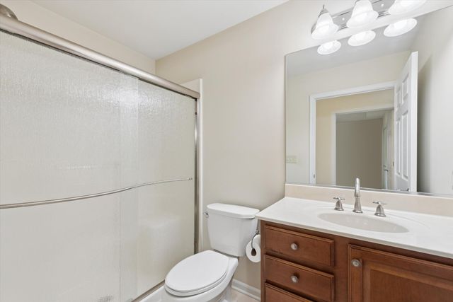 883 Hemingway Trail, Valparaiso, IN 46383