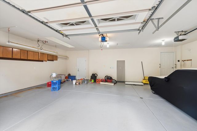 883 Hemingway Trail, Valparaiso, IN 46383
