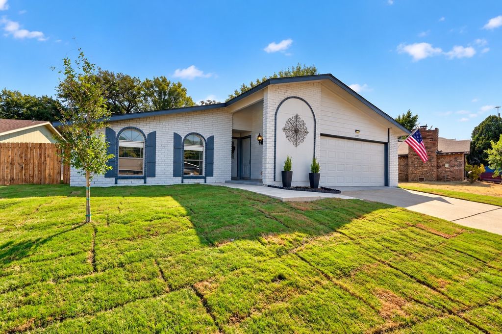 4721 Woodfield Drive, Arlington, TX 76016 — photo 2