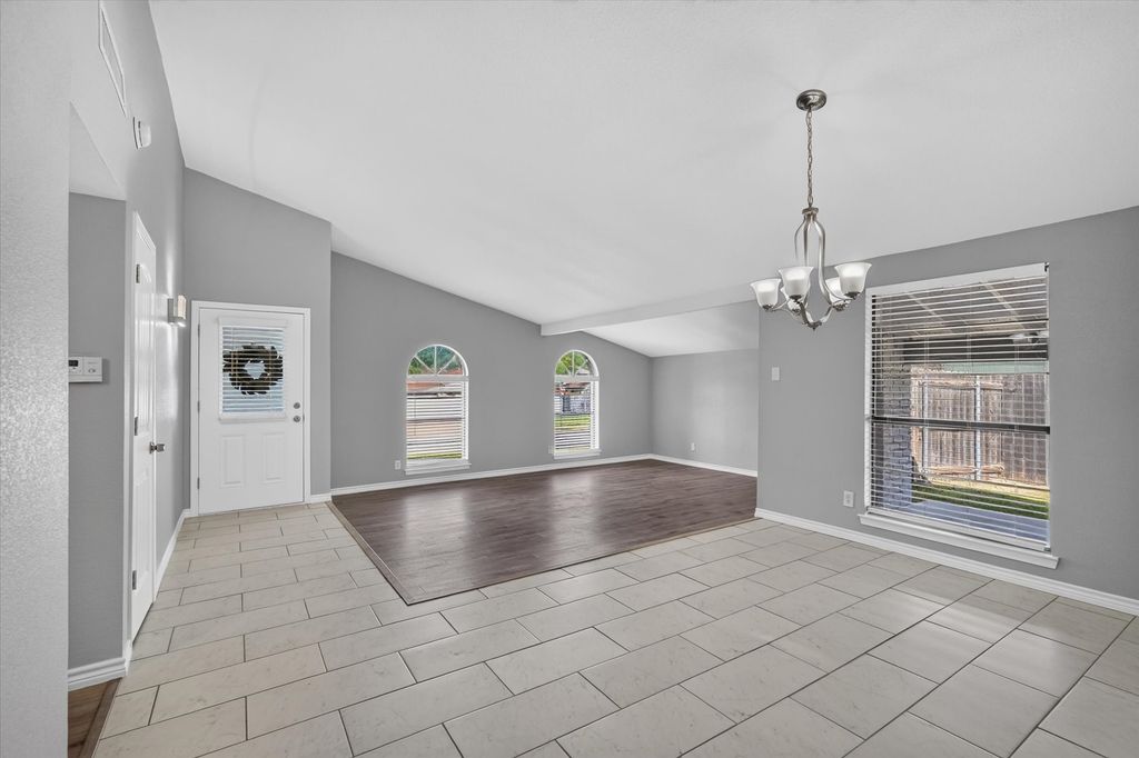 4721 Woodfield Drive, Arlington, TX 76016 — photo 5