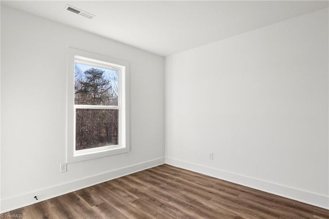 109 Indian Wells Court, Harmony, NC 28634