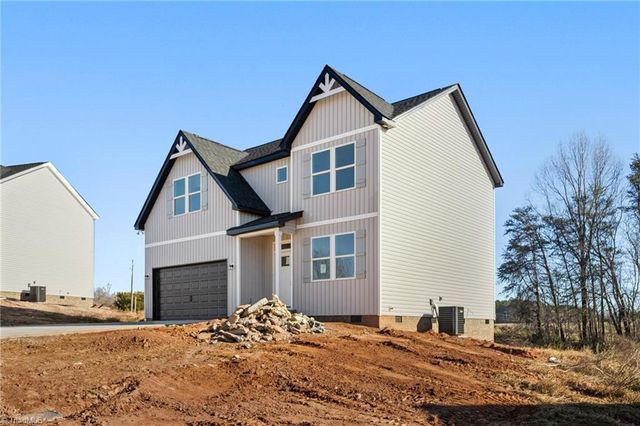 109 Indian Wells Court, Harmony, NC 28634