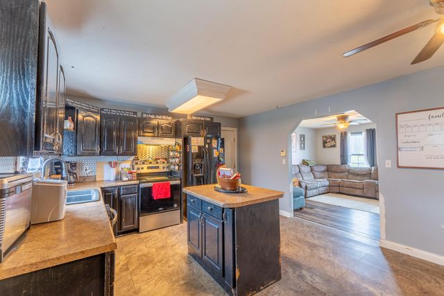 375 Canterbury Drive, Science Hill, KY 42553