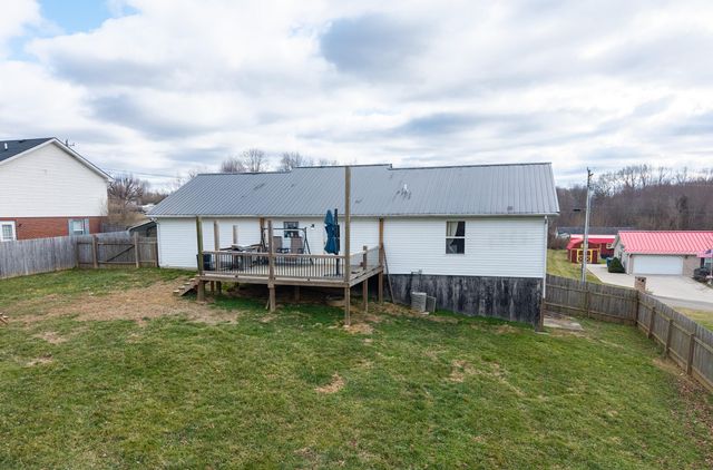 375 Canterbury Drive, Science Hill, KY 42553