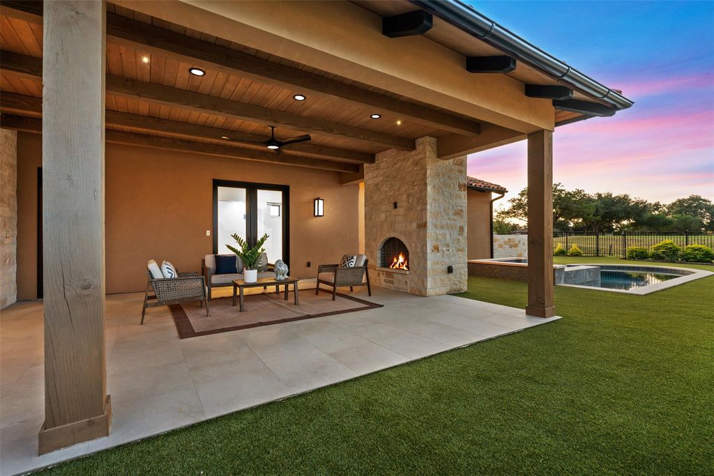 92 Encantada, Horseshoe Bay, TX 78657