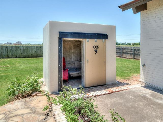 2701 60th NW Avenue, Norman, OK 73072