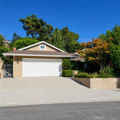 2552 Fontezuela Drive, Hacienda Heights, CA 91745