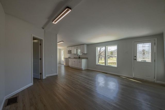 285 Trotters Way, Jefferson, GA 30549