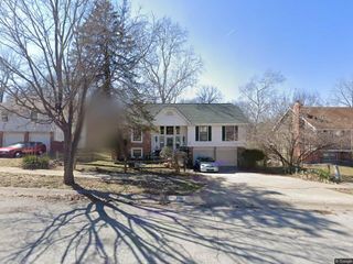 8016 N Garfield Avenue, Kansas City, MO 64118