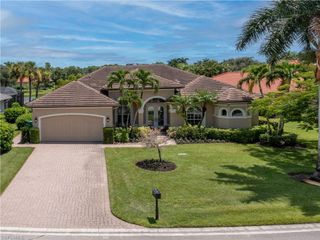 7937 Tiger Lily DR, Naples, FL 34113