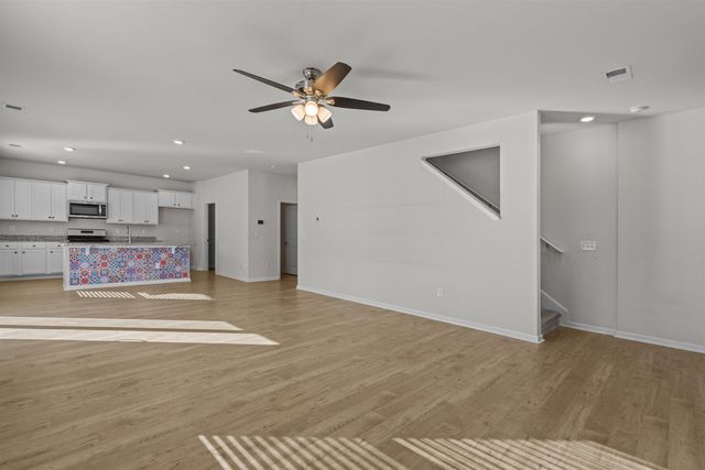 328 Emery Oak Dr., Murrells Inlet, SC 29576