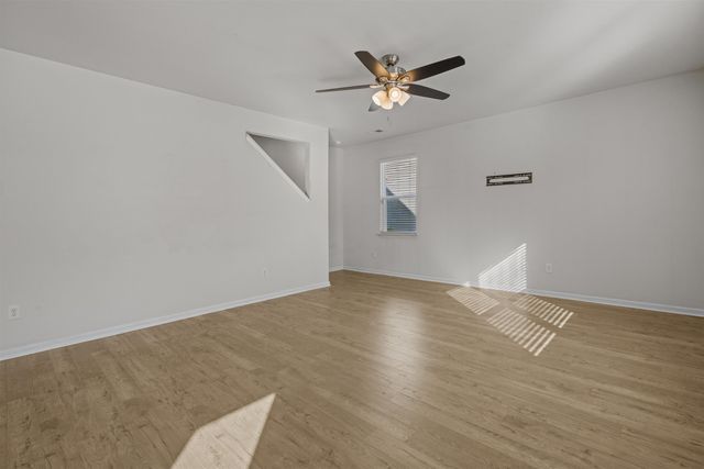 328 Emery Oak Dr., Murrells Inlet, SC 29576