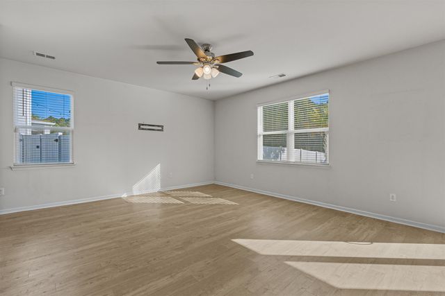 328 Emery Oak Dr., Murrells Inlet, SC 29576